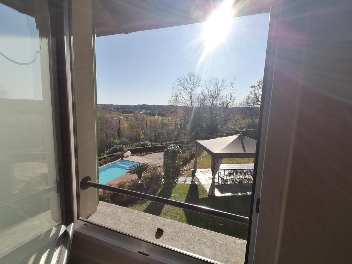 Casale Raffaello B&B Como Albese Con Cassano ภายนอก รูปภาพ