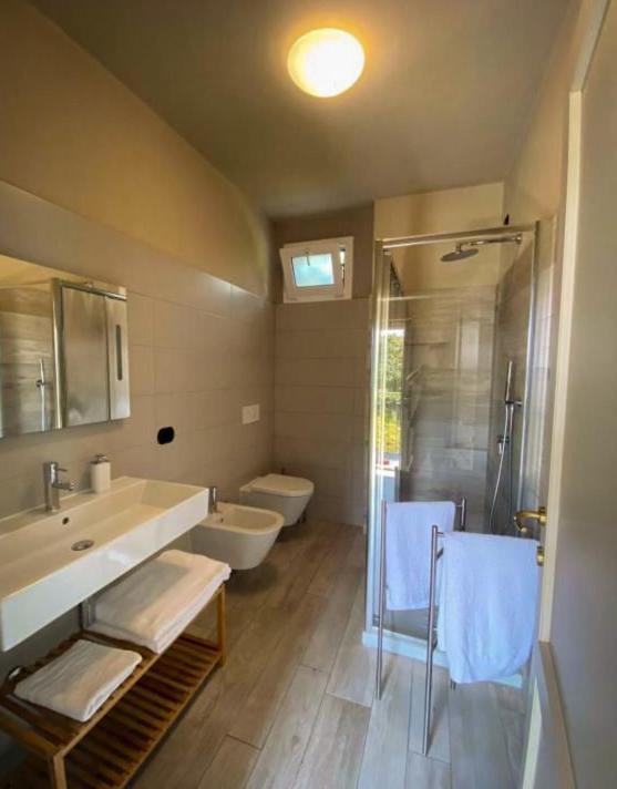 Casale Raffaello B&B Como Albese Con Cassano ภายนอก รูปภาพ