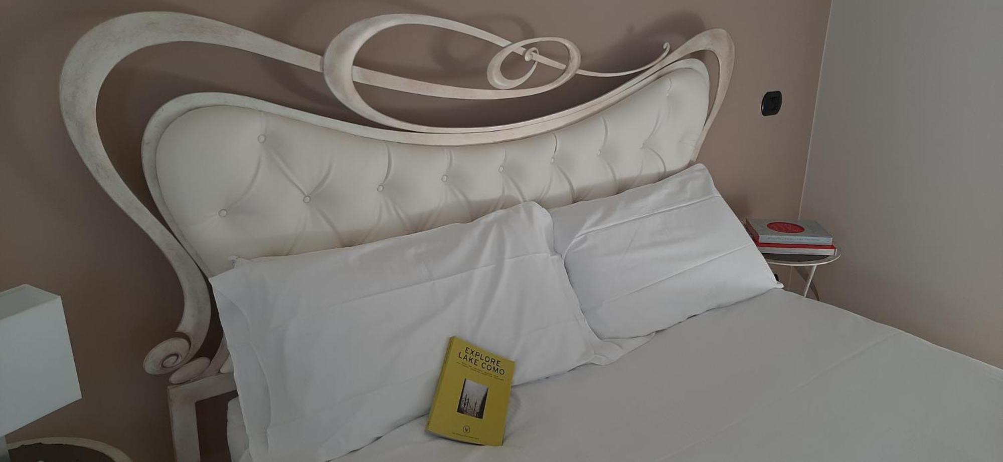 Casale Raffaello B&B Como Albese Con Cassano ภายนอก รูปภาพ